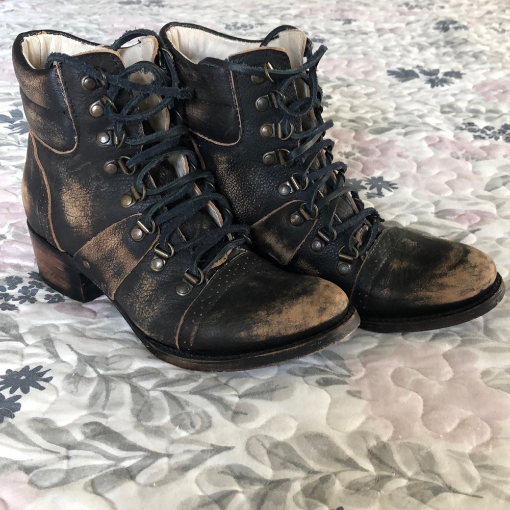 Freebird by Steven women’s boots
